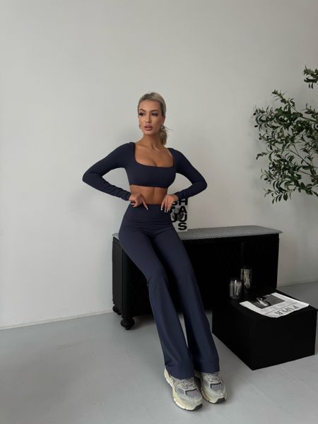 Жіночий спортивний комплект Cosmo з лосинами кльош 2095 темно-синій 2095-темно-синій-l фото