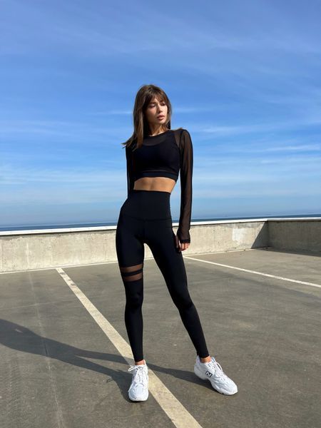 Спортивні жіночі лосини з біфлексу з сіткою Black Mash 1033 1033-чорний-xs фото